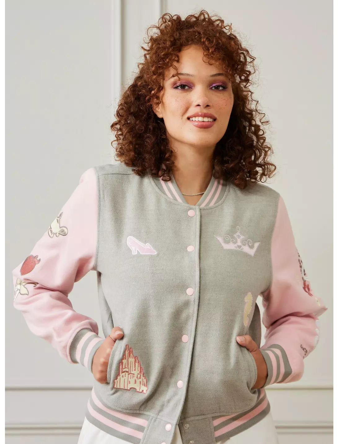 Veste universitaire Princesses Disney - Fin décembre 2025