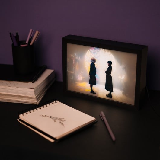 MERCREDI & ENID - Ophelia Hall - Cadre Lumineux LED 28x20x5cm